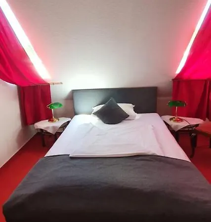 Hotel Zum Schlauncafe-2
